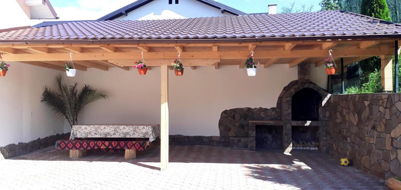 casa anca Hotel Sighetu Marmaţiei Exterior foto